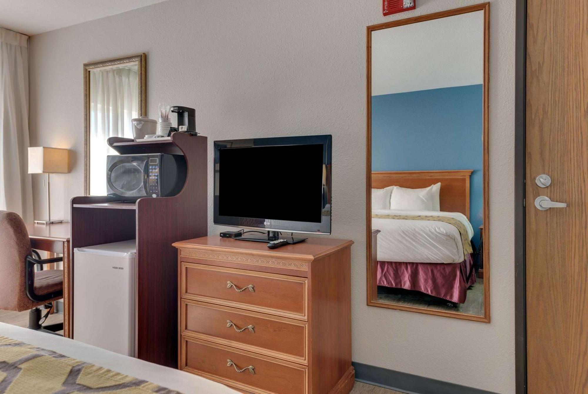 Hotel Baymont By Wyndham Salida Esterno foto