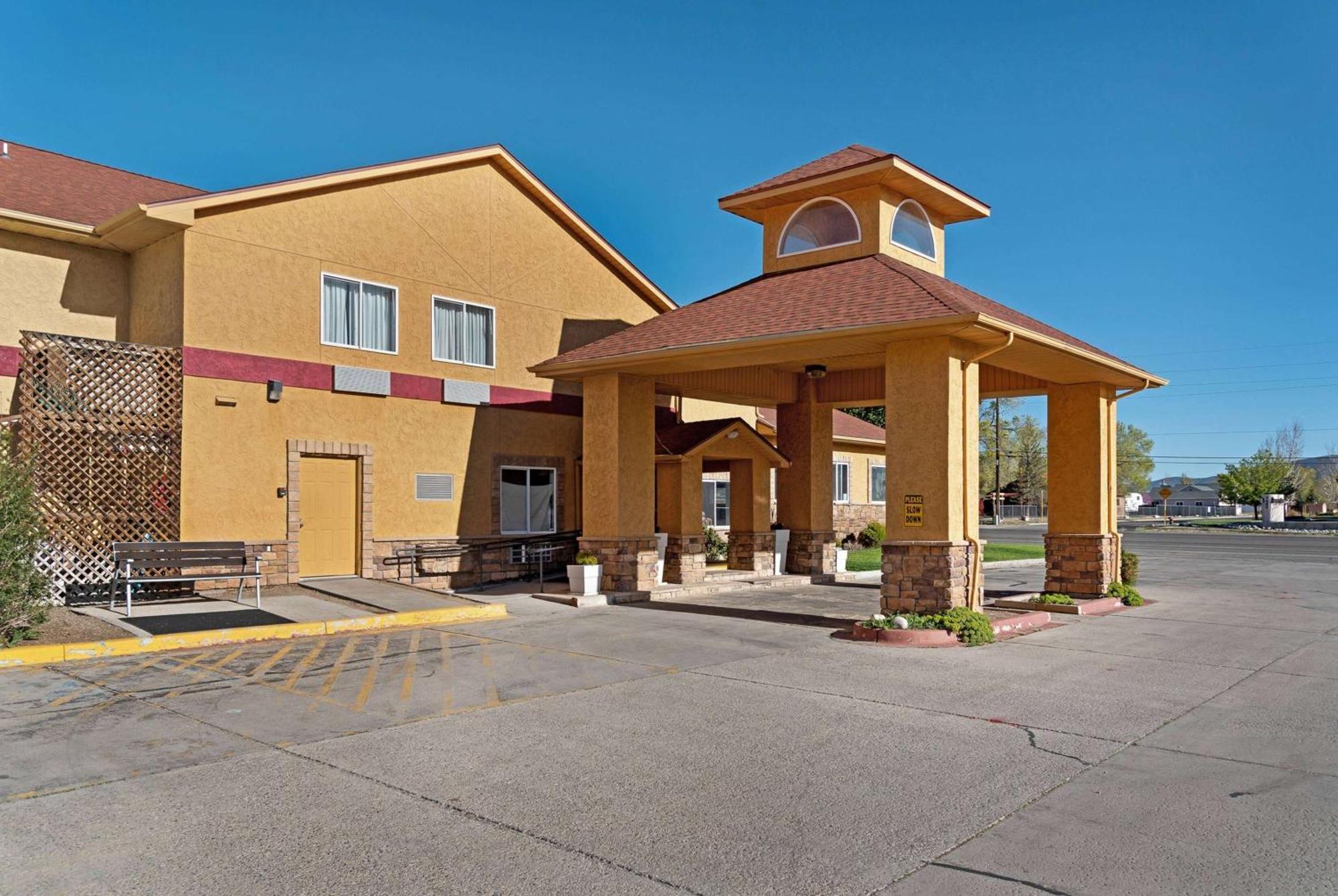 Hotel Baymont By Wyndham Salida Esterno foto