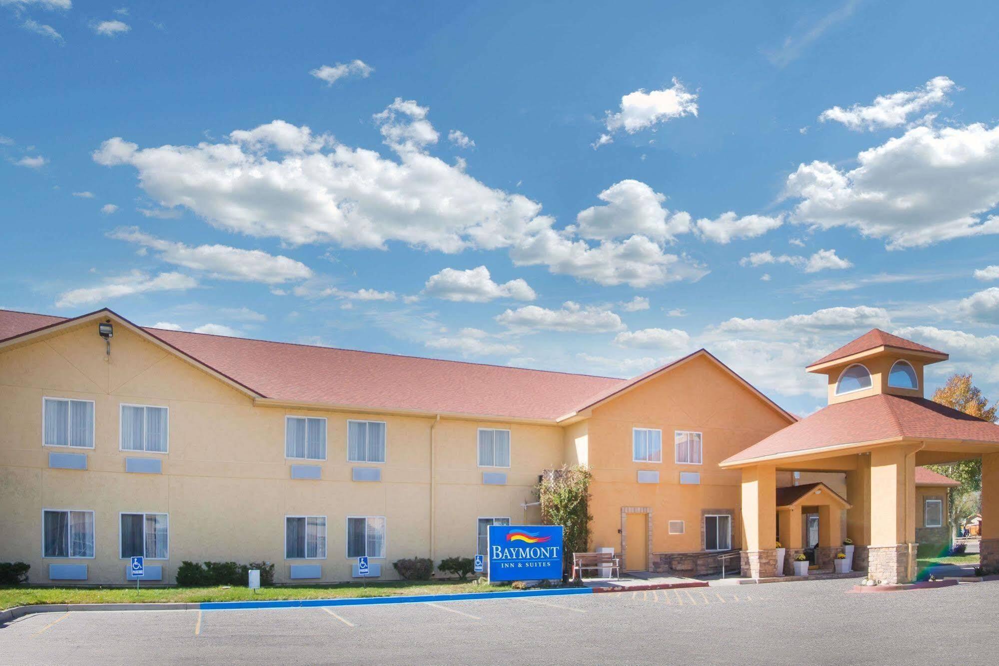 Hotel Baymont By Wyndham Salida Esterno foto